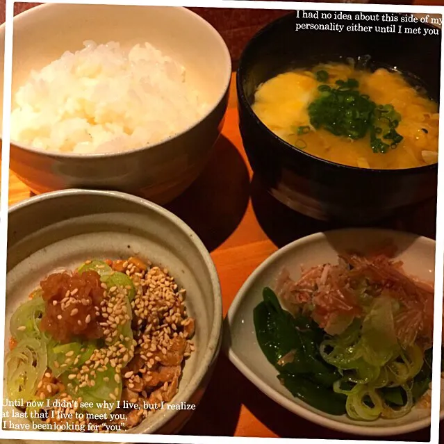 Snapdishの料理写真:週末がっつり系だったから
今日はめかぶと梅納豆でシンプルご飯w|Mehco Coconutvanillaさん