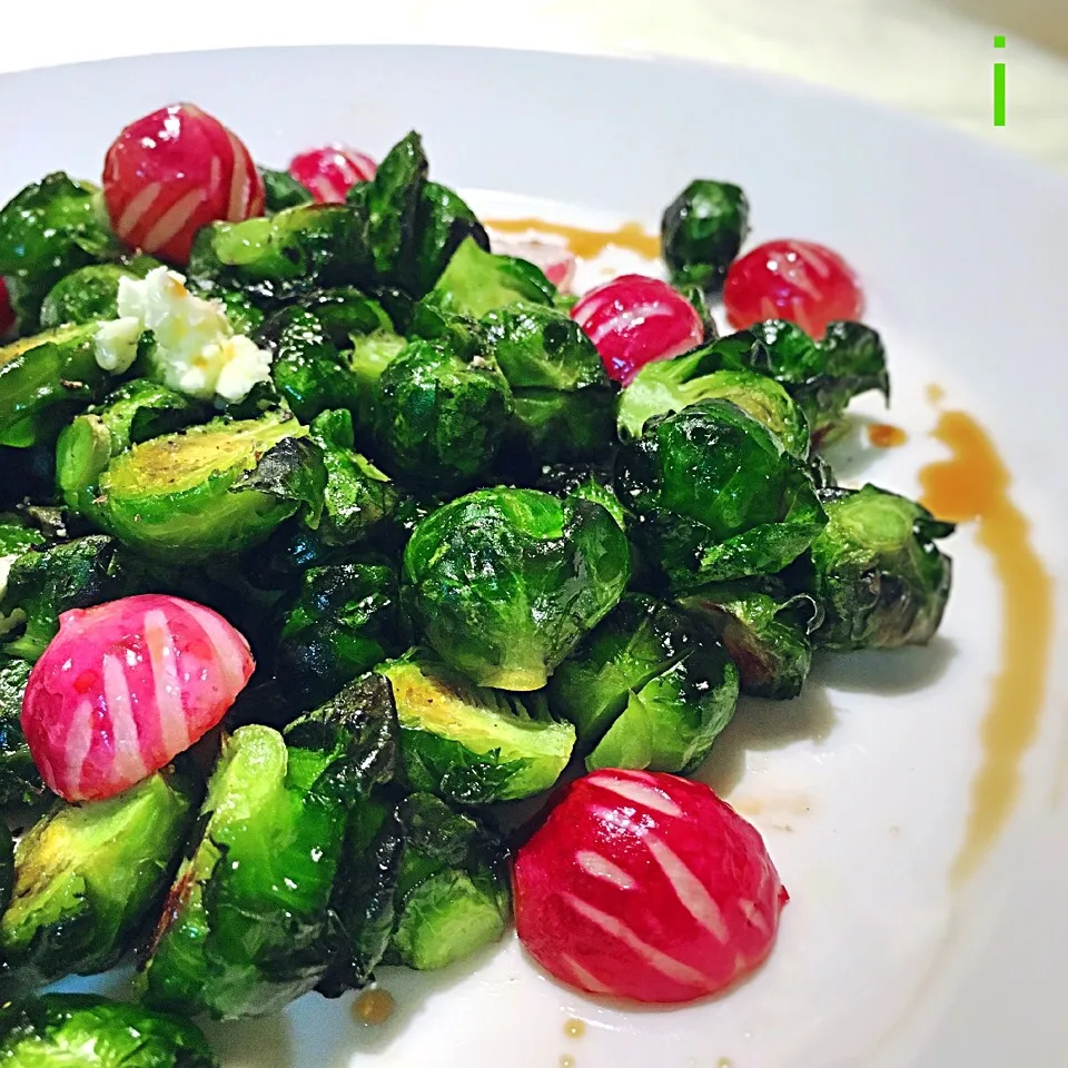 芽キャベツのグリル バター&グルメしょうゆ仕上げ【Grilled Brussels sprouts seasoned w/ butter and soy sauce】|izoomさん