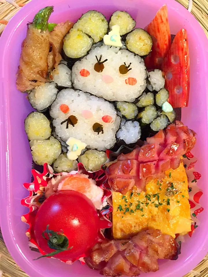 Snapdishの料理写真:ツムツム♡エルサ巻き寿司弁当|Sakuraさん