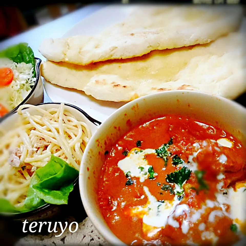 バターチキンカレー🍛と手作りナン🎶|teruyoさん