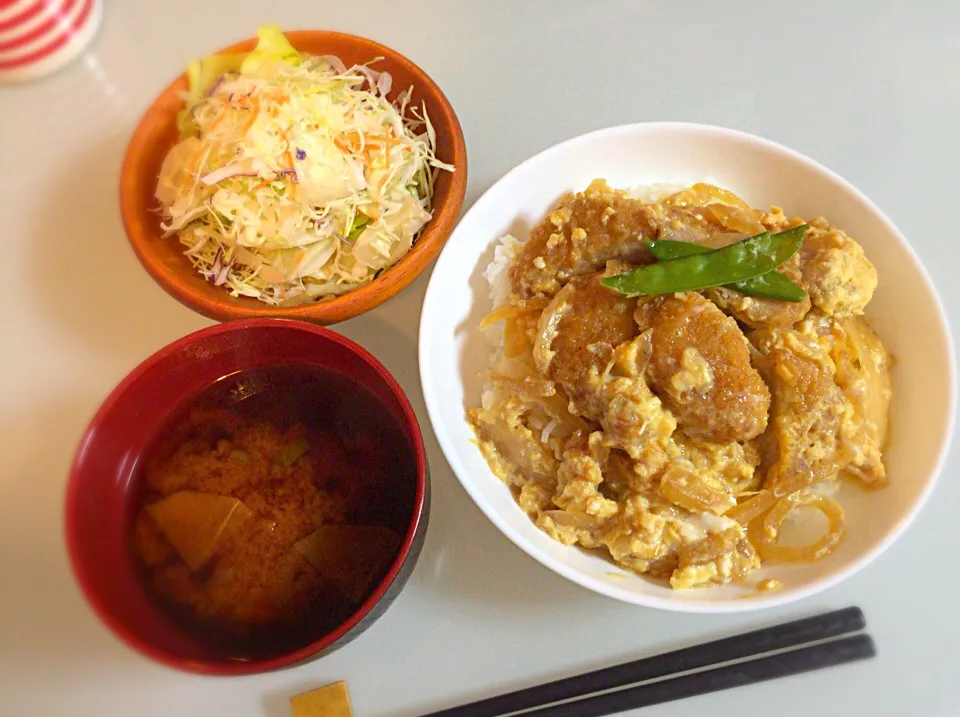 Snapdishの料理写真:ヒレカツ丼|zu-chanさん