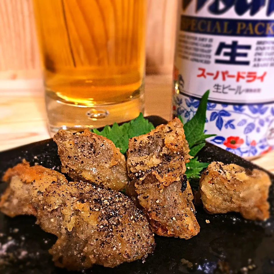 Snapdishの料理写真:今宵の一酒一肴『スーパードライSP』と『冷こん唐揚げ』|ち〜おんさん