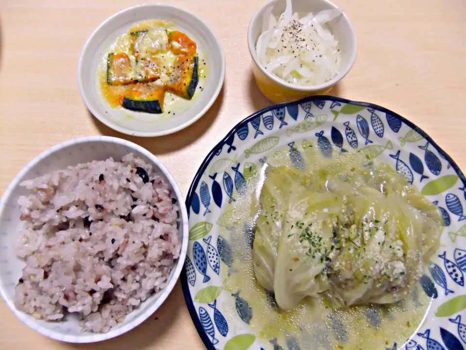 １月13日 ロールキャベツ かぼちゃのチーズ焼き 玉ねぎのマリネ|いもこ。さん