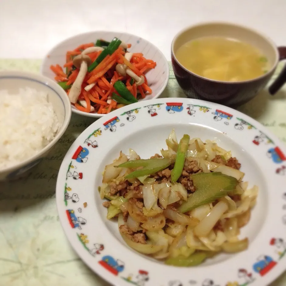 にんじんとニラの中華和え・ときたまとワカメの中華スープ・豚ミンチと野菜の炒め物|美也子さん