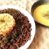 モリモリ食べよ‼︎そぼろ丼( ^ω^ )|かじゅさん