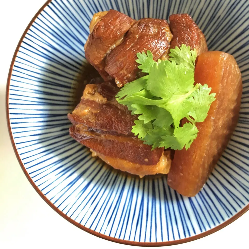 豚の角煮 Buta no Kakuni - Braised Pork Belly(with added daikon)|coxiella24さん