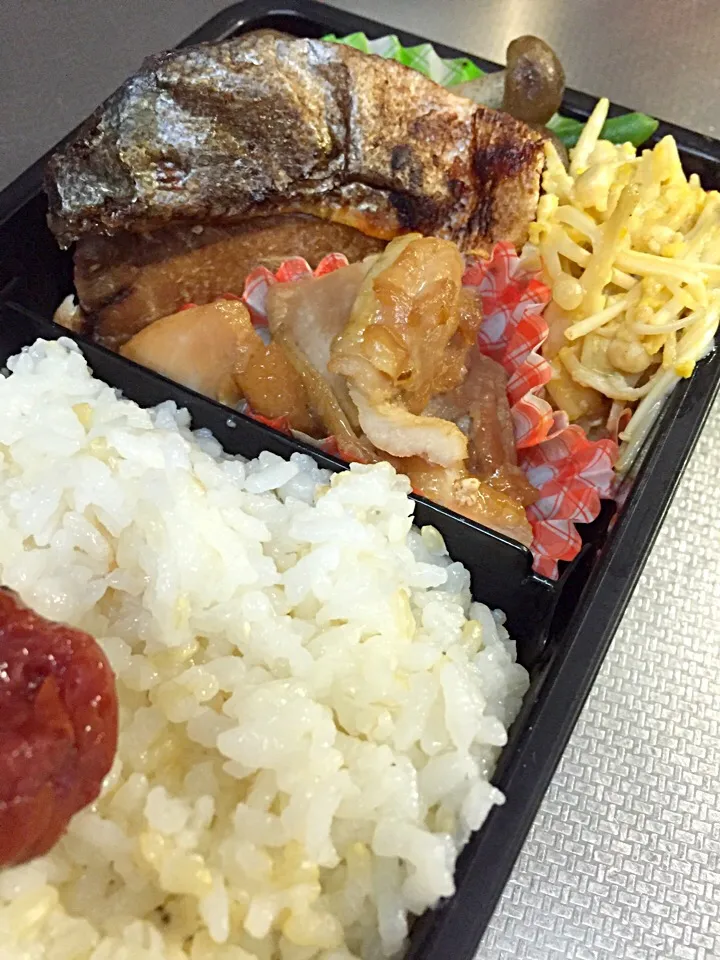 夫のお弁当.鷄もも煮物|ぷっちんさん