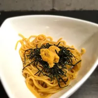 Snapdishの料理写真:うにを練り込んだ生パスタ（バター醤油風味）|coichiさん