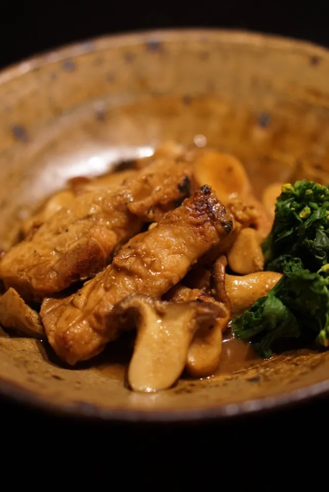 鶏肉のカレー醤油煮♪昔のレシピに出汁をちょっと加えて😄|てつやさん