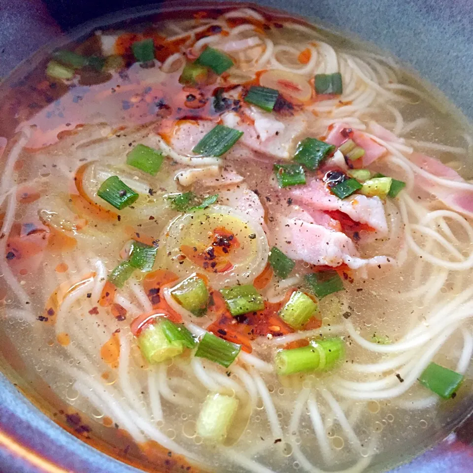 鍋ひとつで簡単インスタント煮麺（にうめん by izakeiji|カウンター嬢さん