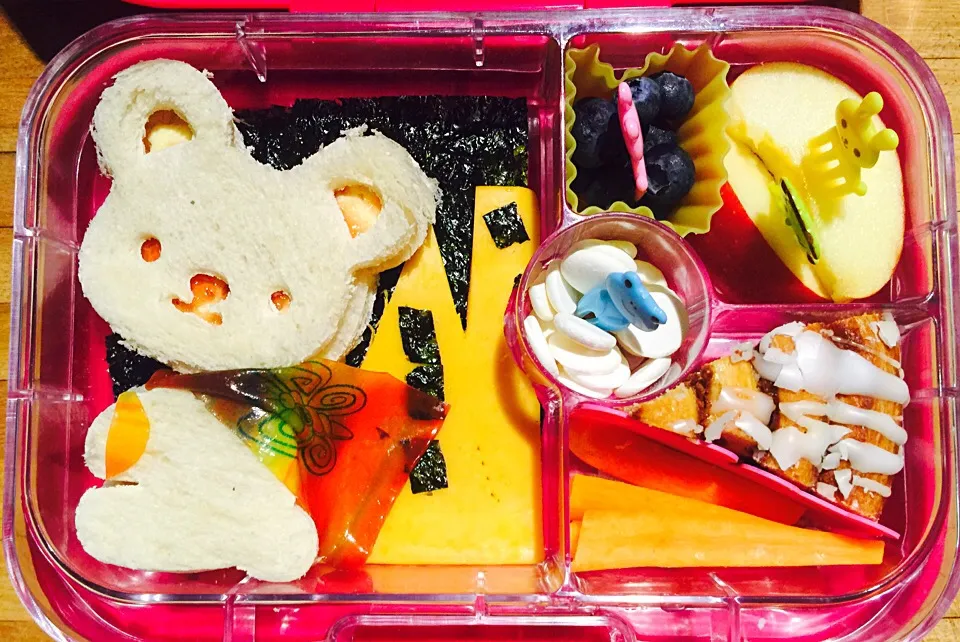 Snapdishの料理写真:Teddy Bear Superhero Bento Lunch|Cheryl Melnickさん