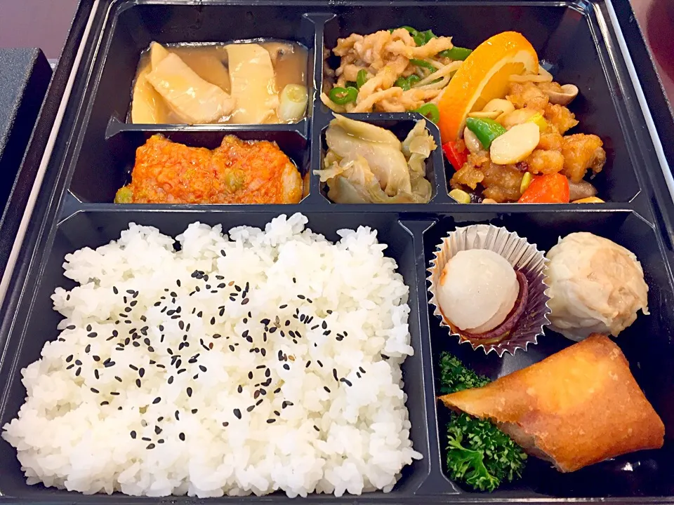 四川飯店の中華弁当|Food is lifeさん