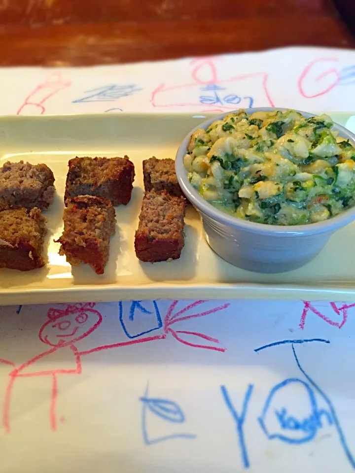 Spinach Mac and Cheese with meatloaf|dee oさん