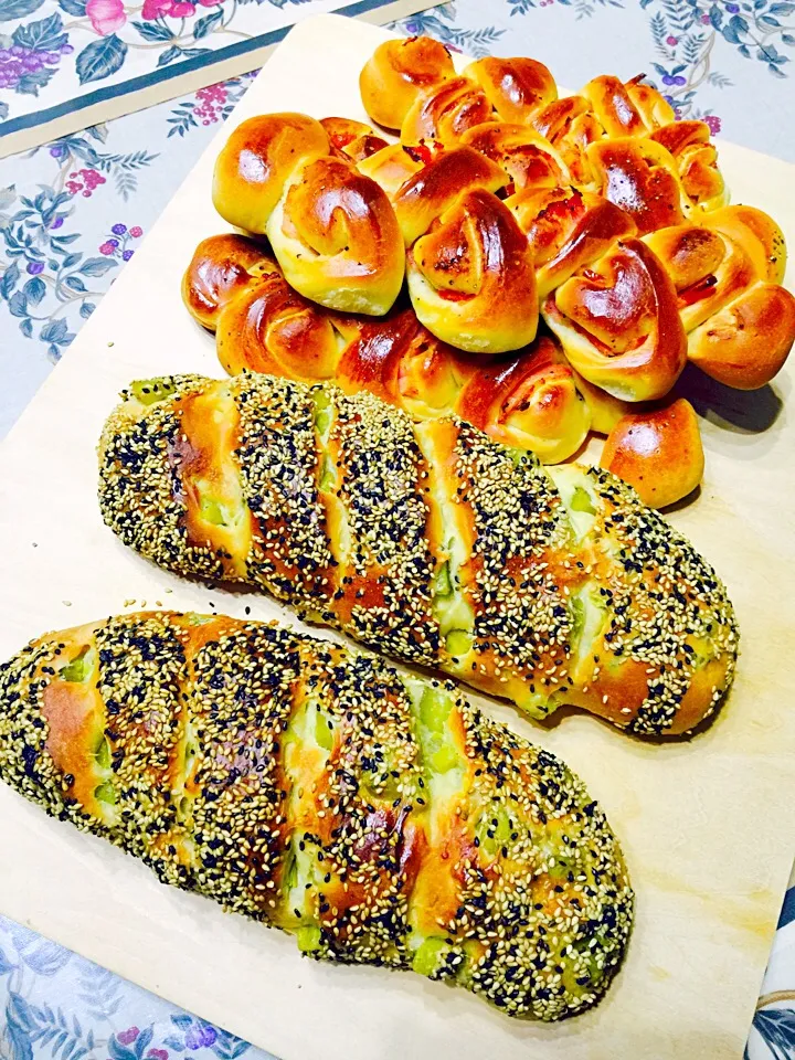 Freshly baked bacon epi & sweet potatoe bread|きくちゃんさん