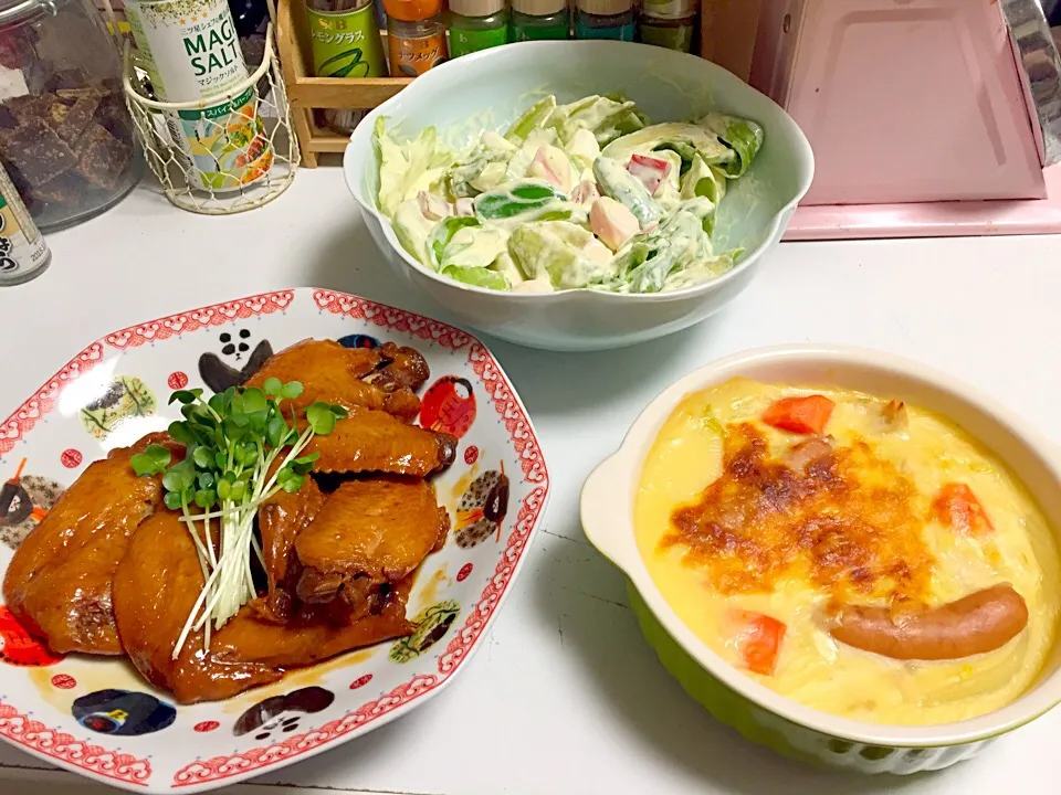 とろとろ白菜の焼きチーズシチュー  さんわの手羽煮  アボカドとはんぺんのユズスコ風味サラダ|石川洋子さん