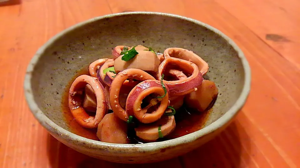 イカと里芋の煮物|ちょいでぶさん