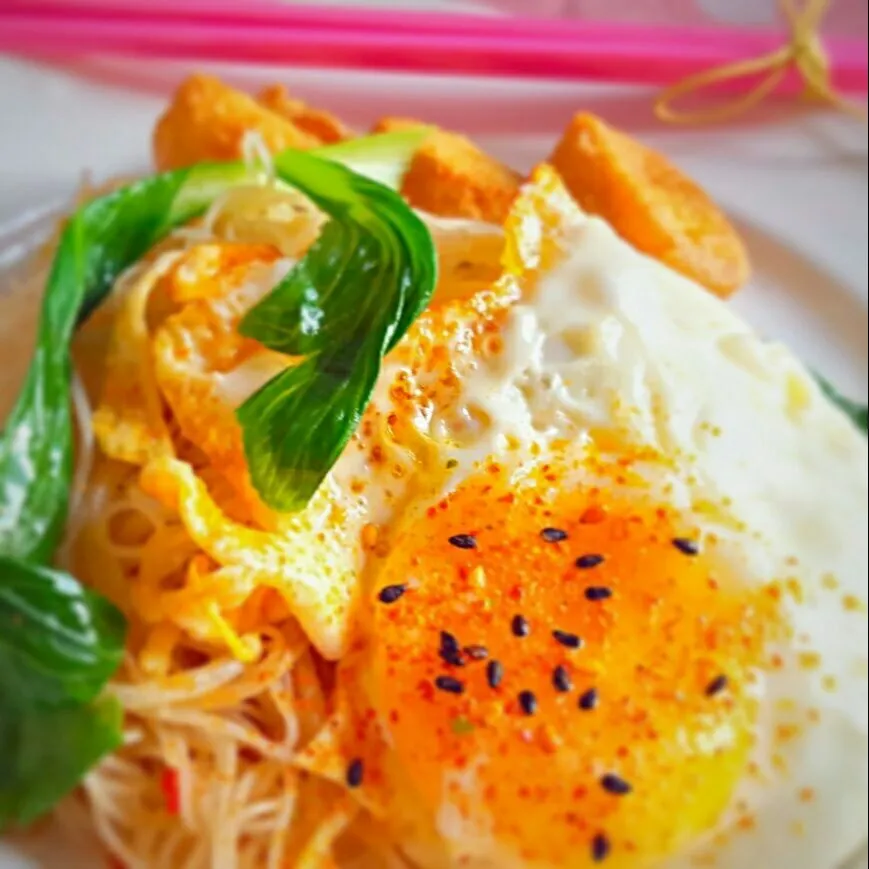 fried vercemelli with homegrown vegetables|Chua Jeanさん