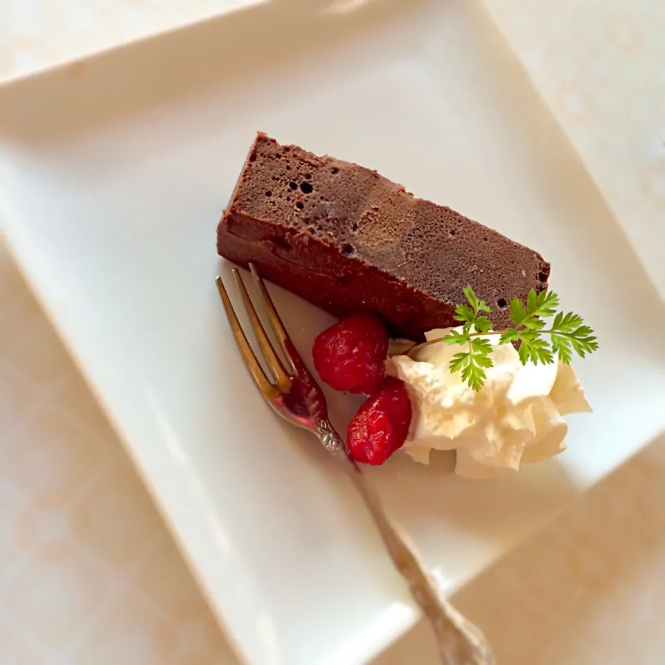 業務スーパーの冷凍チョコケーキ|あやこさん