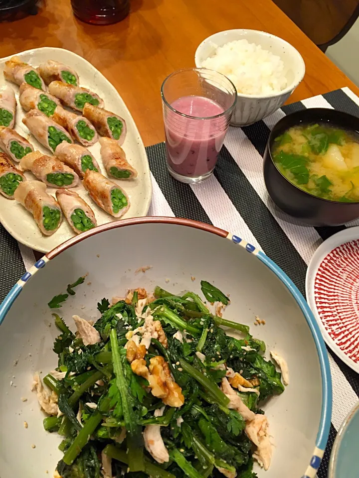 春菊とささみのくるみごまサラダ・〜と豚肉ロースのまきまき・カブのお味噌汁・黒米甘酒|apiさん