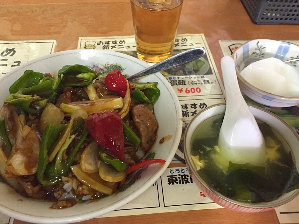 Snapdishの料理写真:天龍菜館 胡椒牛肉めし|よだみなさん