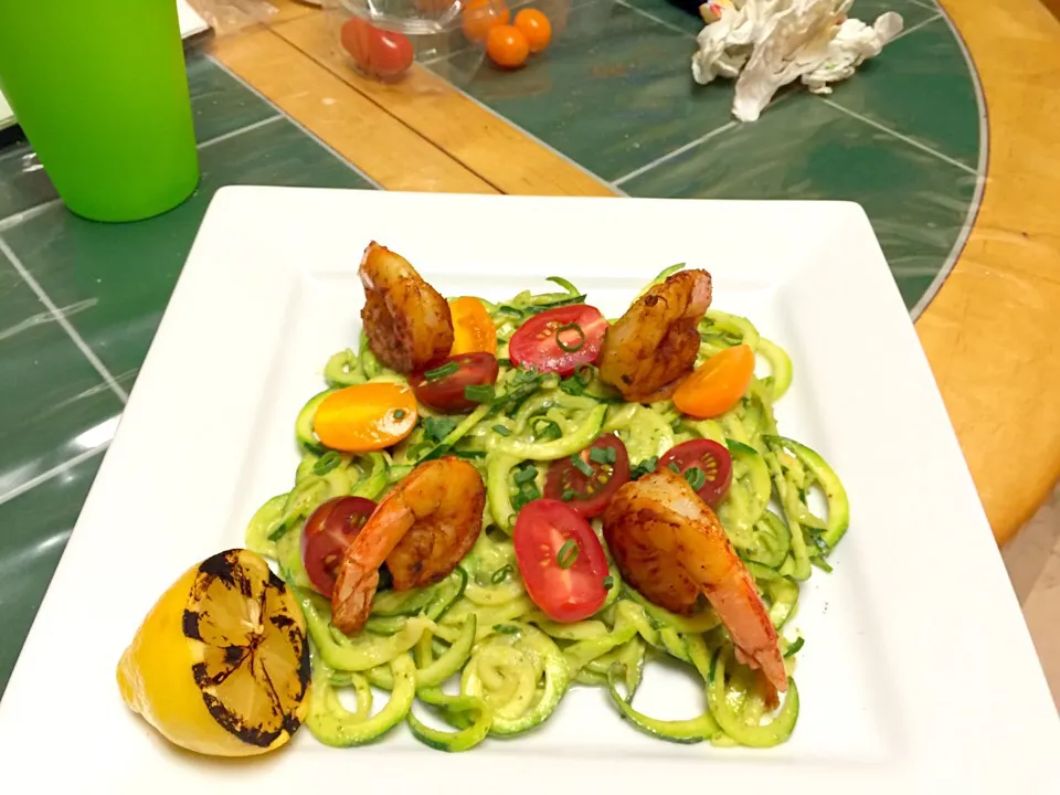 Zucchini pasta w/blackened shrimp|Humberto f. gonzalezさん