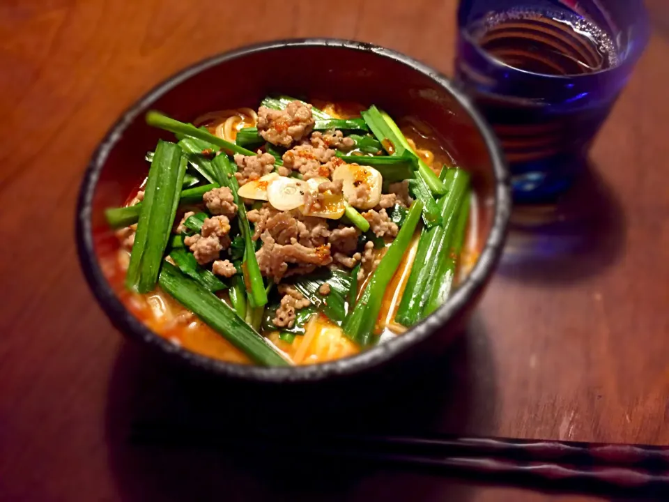 パパ特製辛味噌ニラ玉ニンニクラーメン🍜|すうさん