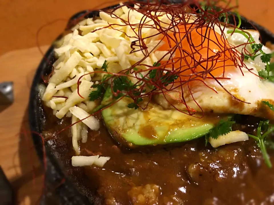 トロトロタマゴとアボカドの焼きカレー|Reiko Arimotoさん