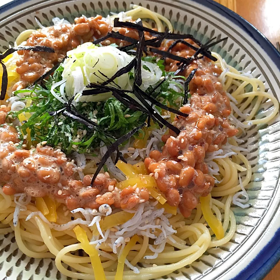 Snapdishの料理写真:しらす納豆お新香パスタ|sleepfishさん