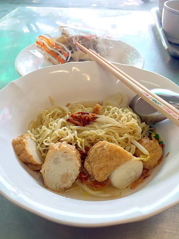 Hi Cheng: Fish ball noodle @Rama 4 road, BKK|Chalinee Kalyanamitraさん