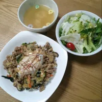 はまさんの挽肉炒め丼  オイマヨめちゃめちゃ美味しい～♪