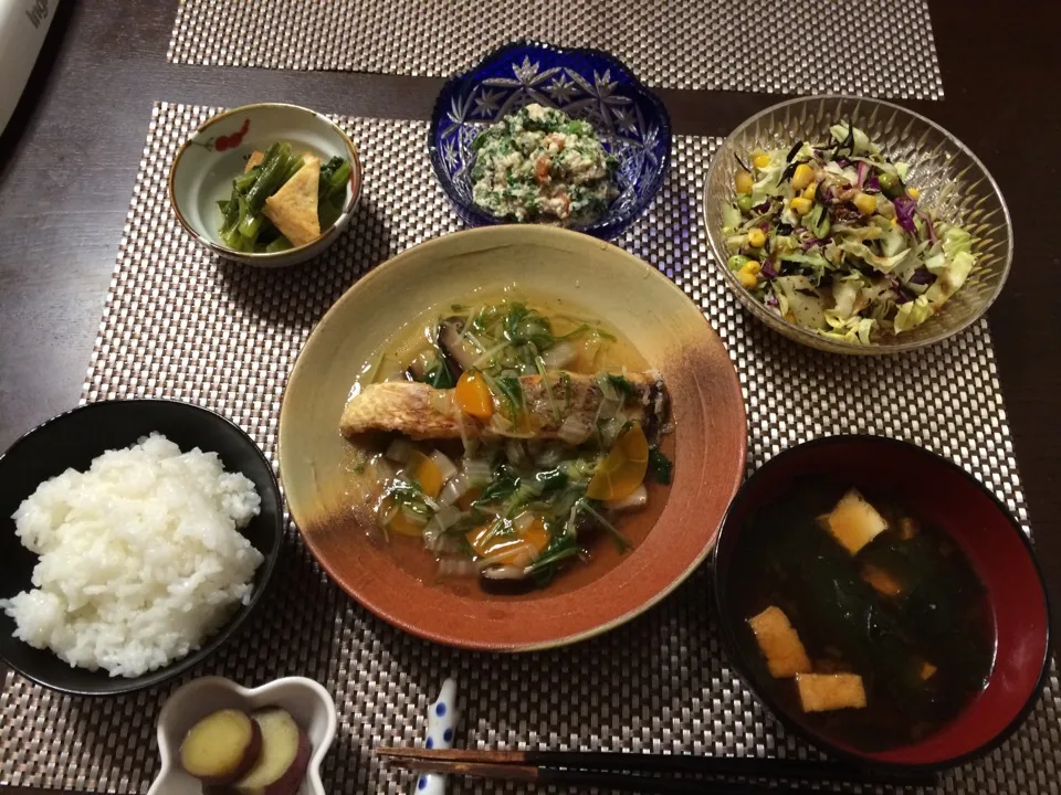 白身魚の野菜餡掛け♪
干し椎茸の出汁をきかせてます♪|ふみさん