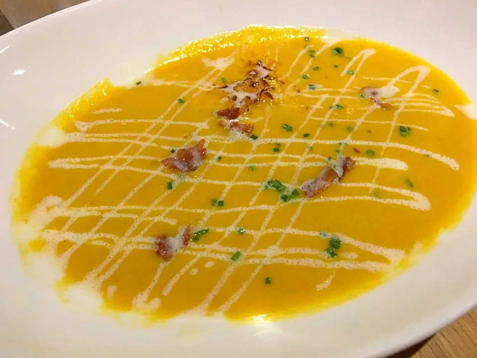 Pumpkin Soup with bacon bits|prissyさん