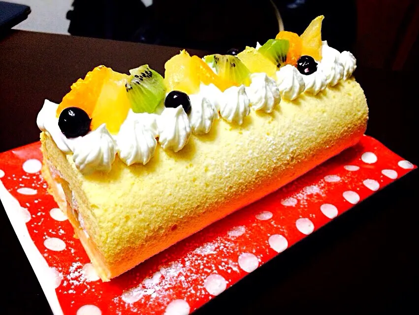 Snapdishの料理写真:お誕生日のロールケーキ♩|Aya☺︎さん