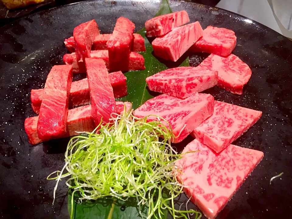 Kobe beef ready for bbq|sgさん