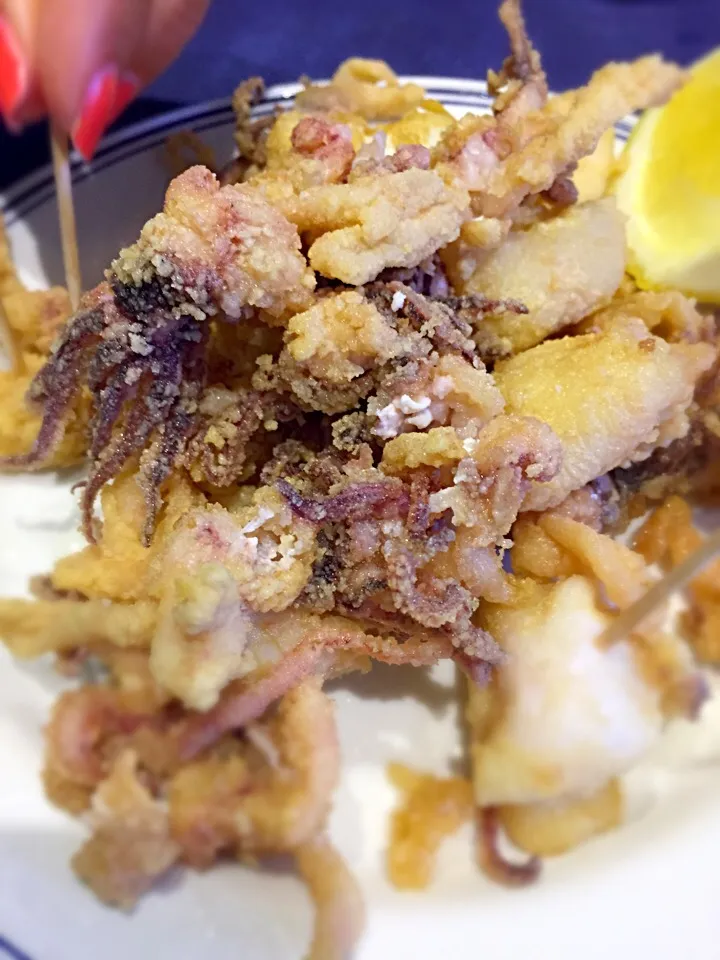 Chopitos : fried squid with lemon|isabellaさん