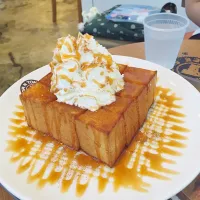 Snapdishの料理写真:Honey toast🐻🐝|Nanthawee Hirunchunhaさん