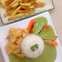 Green curry chicken|Rashidah Isaさん