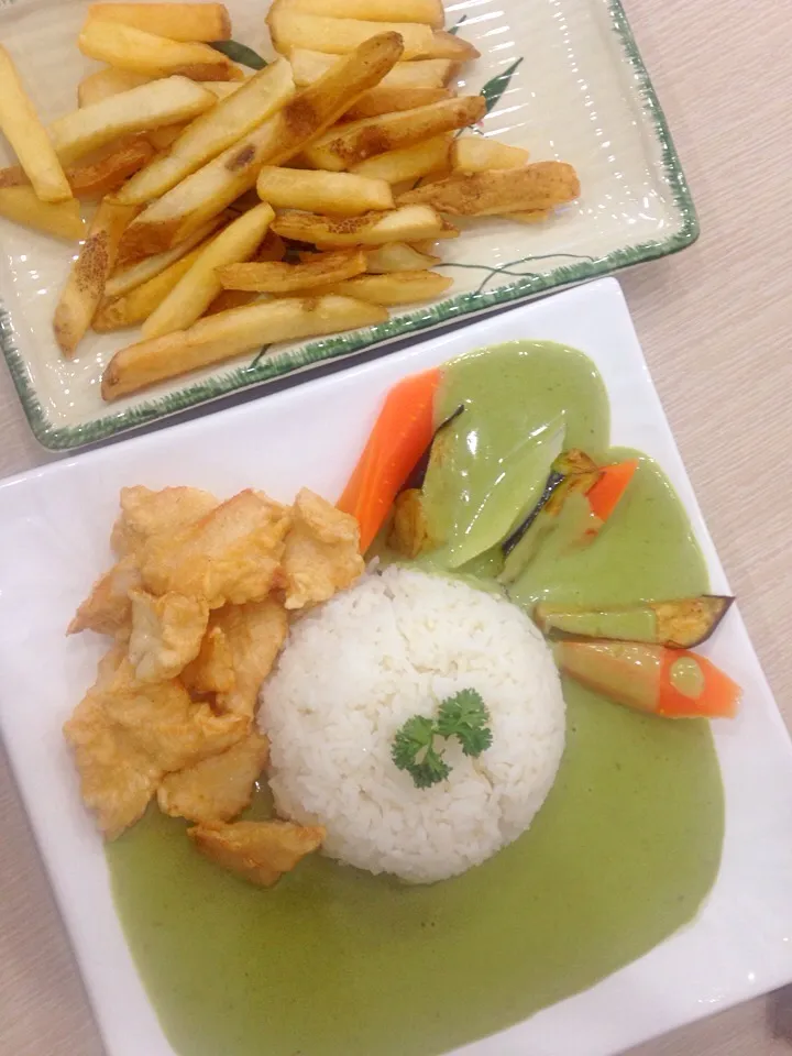 Green curry chicken|Rashidah Isaさん