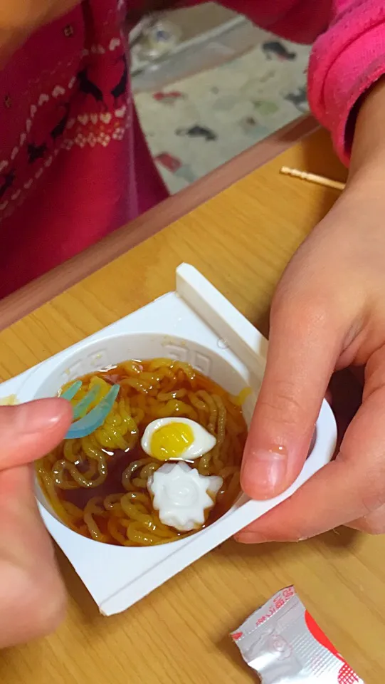 Snapdishの料理写真:たのしいラーメン屋さん#駄菓子#三女作|yukirinさん