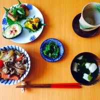 Snapdishの料理写真:◯豚玉ねぎ丼
◯アボカドのチーズ焼き
◯焼きコロッケ
◯かぼちゃサラダ
◯菜の花のおひたし
◯お吸い物|Jennifer  Hsiehさん