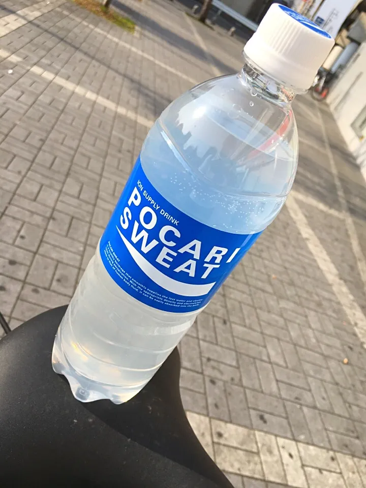 POCARI SWEAT 900ml|Fumiaki Matsubaraさん