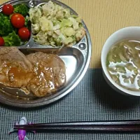 Snapdishの料理写真:豚肩ロースの柚子ポンしょうが焼き、ポテトマカロニサラダ、茸汁|Takashi Kouchiさん