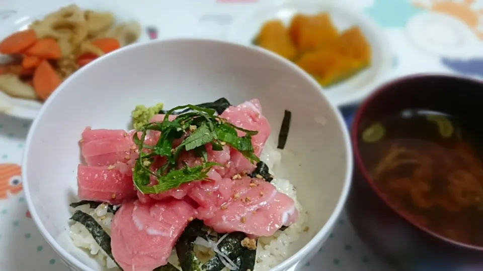 #マグロ丼|ともちゃんさん