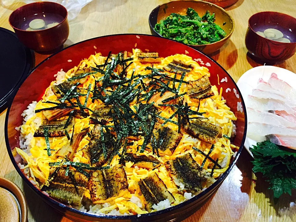 ちらし寿司と菜の花とはまぐりのお吸い物|みーきさん