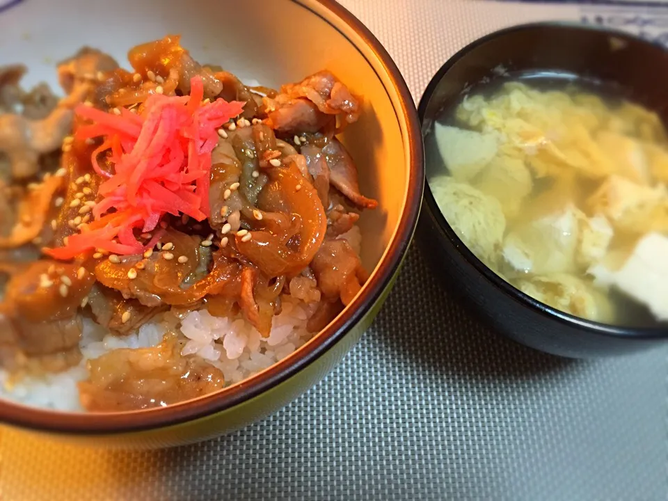 豚丼
くずし豆腐と卵のスープ|マリさん