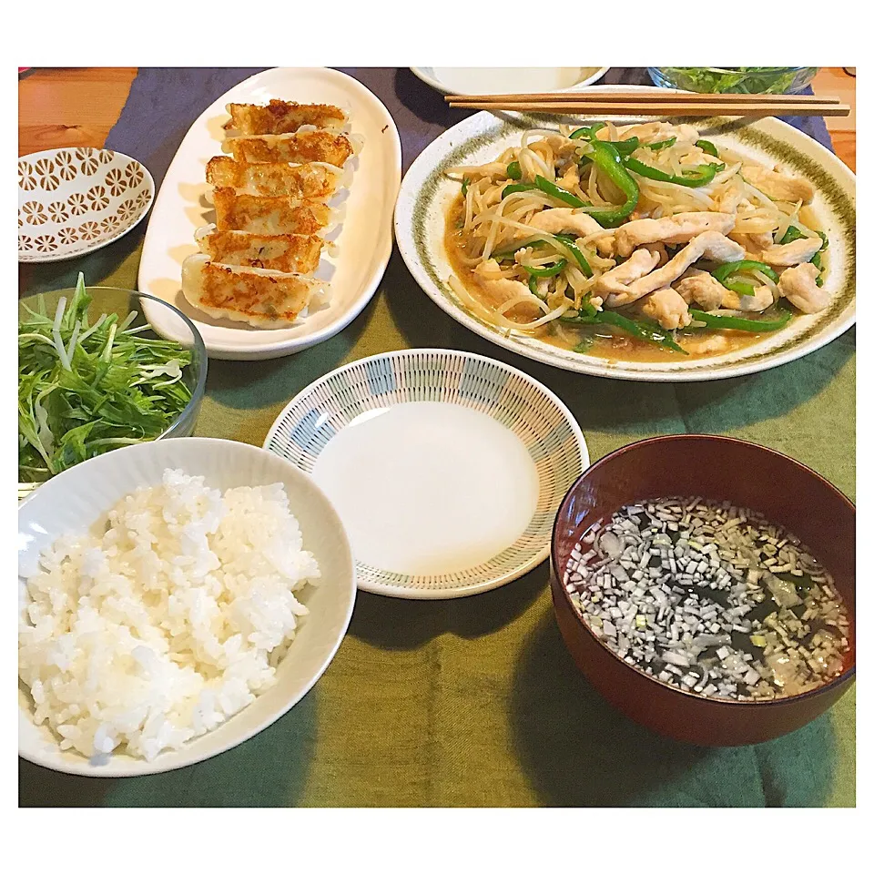 Snapdishの料理写真:鶏むね肉の青椒肉絲|CHAAAKIさん