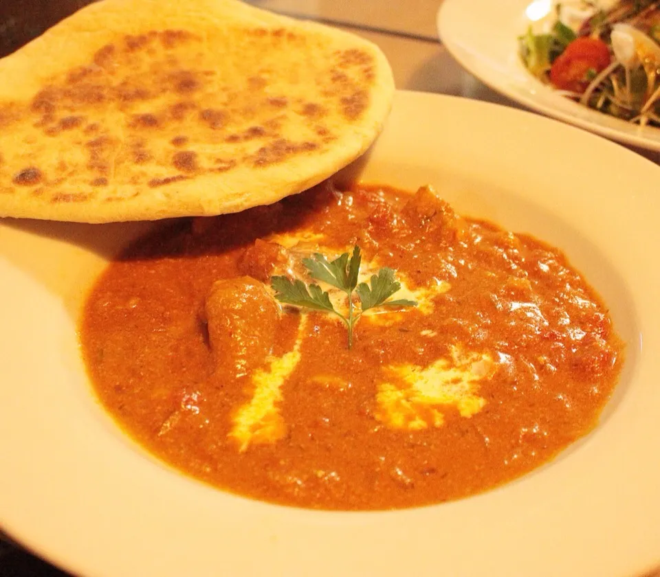 濃厚スパイシー！バターチキンカレー✳︎と手ごねのナン！|夏蜜柑さん