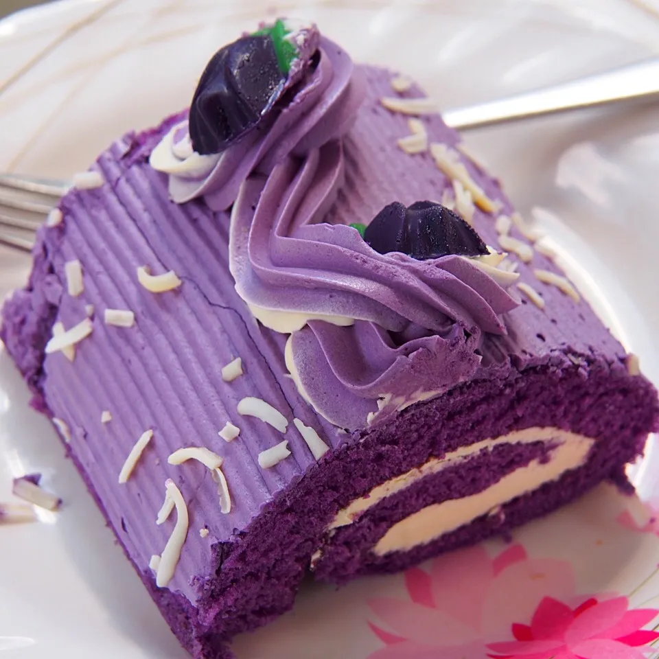 Ube Cake
紫芋のケーキ|Kenny Hiraiさん