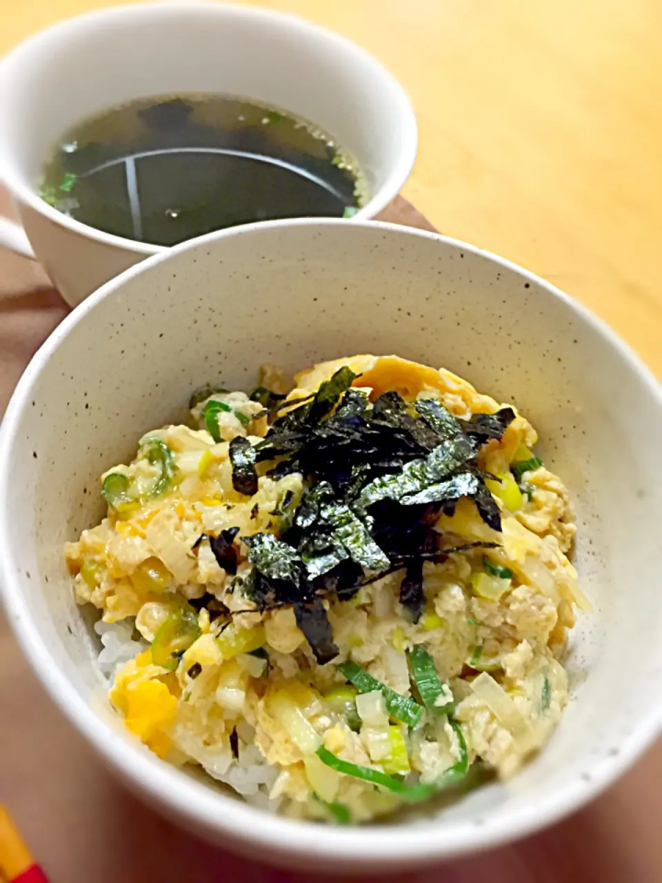 鶏ひき肉のナンチャッテ親子丼|林とびぃさん