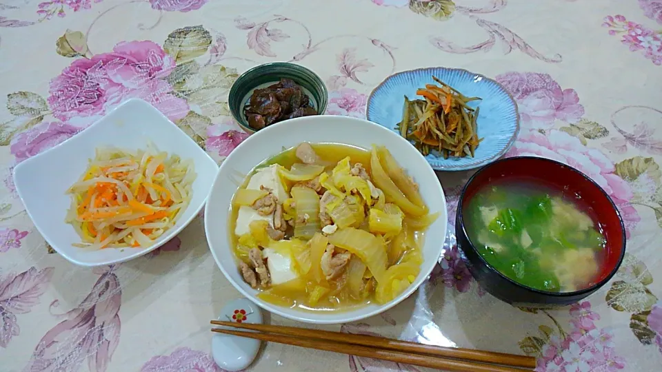 肉豆腐😆金平ごぼう😄蒟蒻のピリ辛炒め😊モヤシと人参のナムル|たえさん